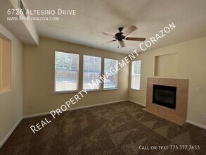 6726 Altesino Dr in Sparks, NV - Building Photo - Building Photo