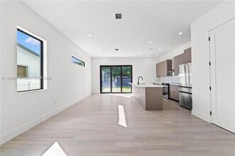 740 NW 24th Ct in Miami, FL - Building Photo - Building Photo