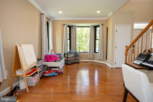 1411 Campbell Ct NE in Leesburg, VA - Building Photo - Building Photo