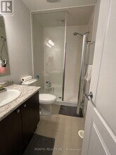 3038 Postridge Dr in Oakville, ON - Building Photo - Building Photo