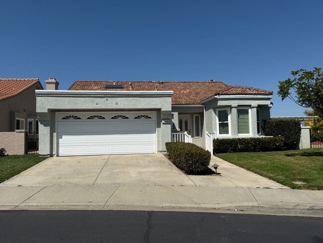 property at 1605 El Paseo Dr