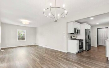 4109 N Ashton Ave in Peoria, IL - Building Photo - Building Photo