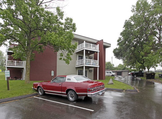 501 Waconia Pky N in Waconia, MN - Building Photo - Building Photo