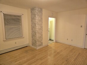 41 Pine St in Rochester, NH - Building Photo - Building Photo