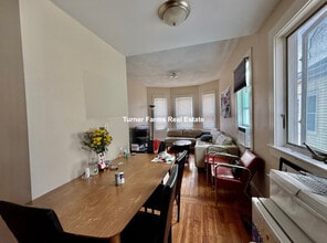 185 Powder House Blvd, Unit 1 in Somerville, MA - Building Photo - Building Photo