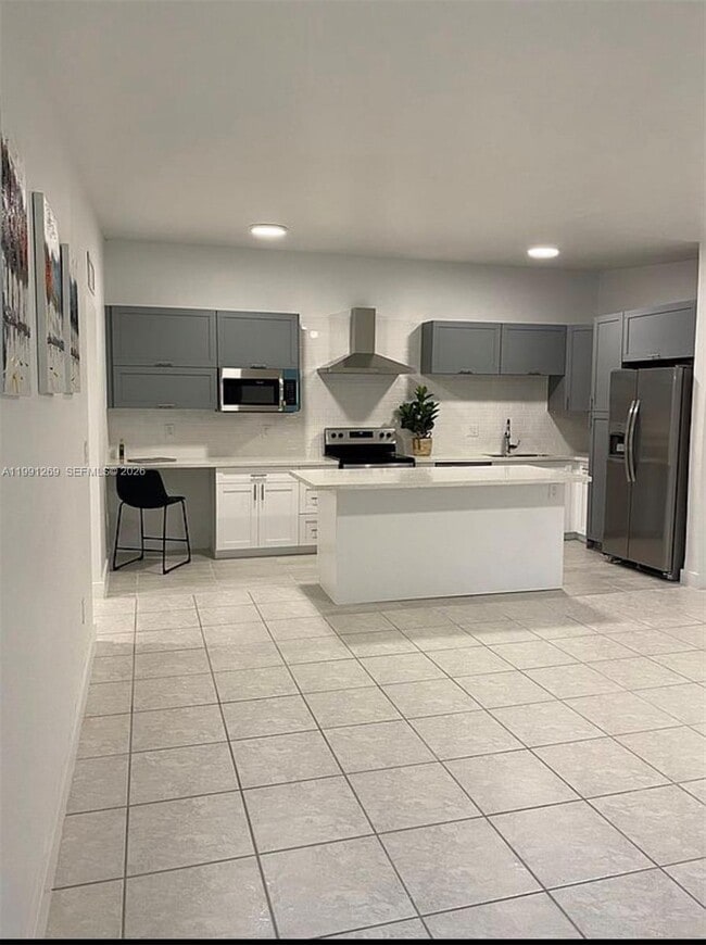 9346 S Belfort Cir in Tamarac, FL - Building Photo - Building Photo