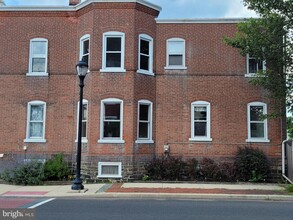 53 Green St in Lansdale, PA - Foto de edificio - Building Photo