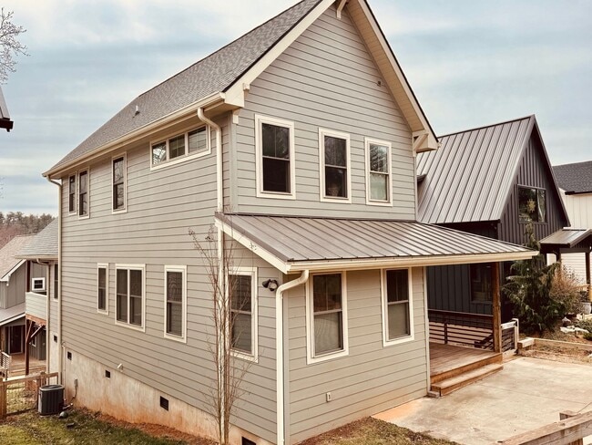 14 Lamb Ave in Asheville, NC - Building Photo - Building Photo
