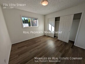 734 15th St in Washougal, WA - Building Photo - Building Photo