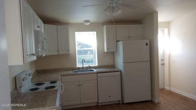 179 Havens Bridge Rd in Farmingdale, NJ - Building Photo - Building Photo