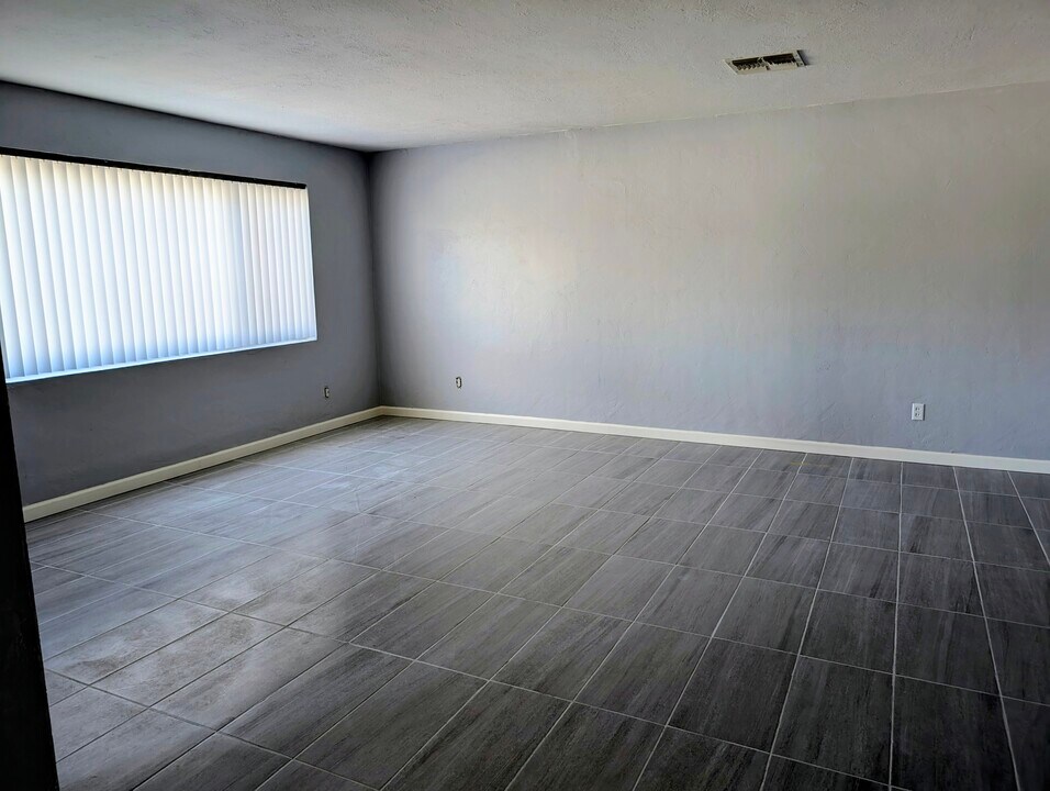 2432 E Eastland St in Tucson, AZ - Building Photo