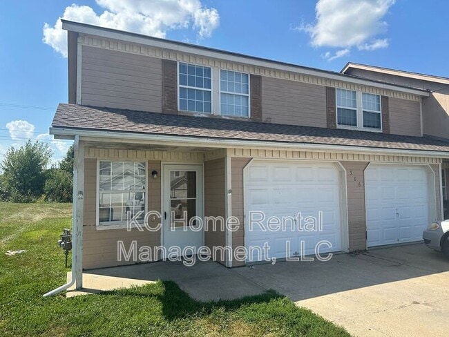 506 A Skyvue Dr in Raymore, MO - Building Photo - Building Photo