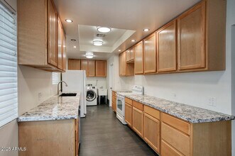 1881 E Concorda Dr in Tempe, AZ - Building Photo - Building Photo