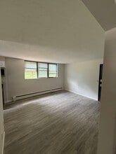 7616 69th Ave N in Minneapolis, MN - Building Photo - Building Photo