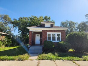 2373 Jefferson St in Gary, IN - Building Photo - Building Photo