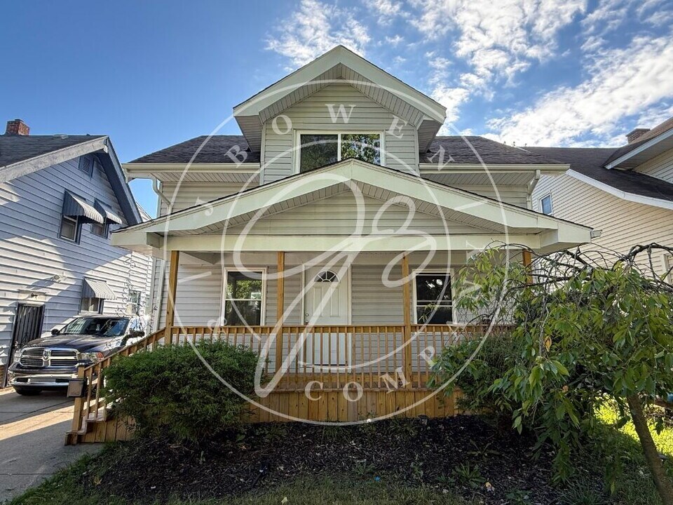 569 Colima Dr in Toledo, OH - Building Photo