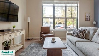 4050 W Pine Blvd in St. Louis, MO - Building Photo