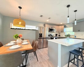 3120 Drake Dr in Orlando, FL - Building Photo - Building Photo