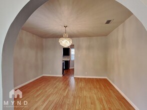 5727 Bogart Dr in San Antonio, TX - Building Photo - Building Photo