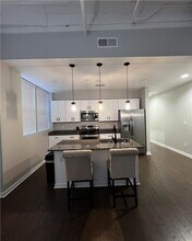 214 N Main St in Anderson, SC - Building Photo - Building Photo