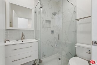 1826 Overland Ave in Los Angeles, CA - Building Photo - Building Photo