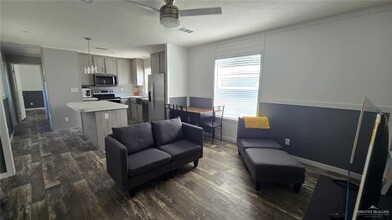4900 N McColl Rd in McAllen, TX - Building Photo - Building Photo