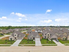 2716 Pne Blf Dr in Rosenberg, TX - Building Photo - Building Photo