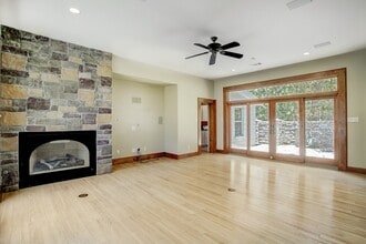 12118 Tara Dr in Houston, TX - Building Photo - Building Photo