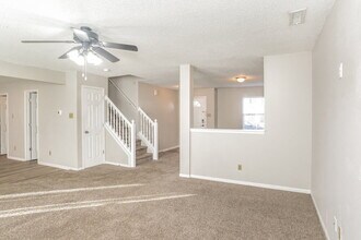 1829 Blue Pine Ln in Indianapolis, IN - Building Photo - Building Photo