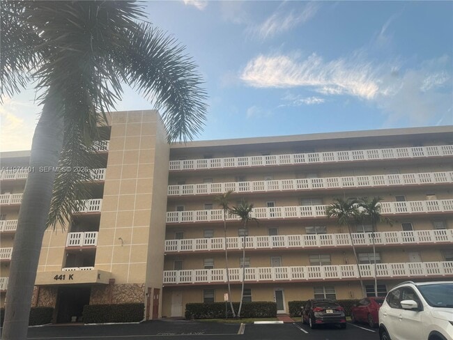 property at 441 SE 3rd St