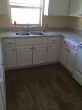 4549 Kennedy Dr in New Port Richey, FL - Building Photo - Building Photo