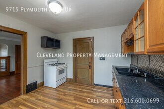 9715 Plymouth Ave in Garfield Heights, OH - Building Photo - Building Photo