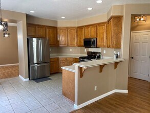 779 Boulder Ave in Lathrop, CA - Building Photo - Building Photo
