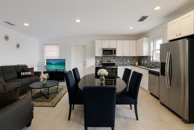 116 NW 4th Ave in Hallandale Beach, FL - Building Photo - Building Photo