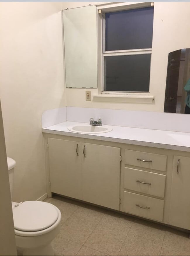 104 E 21st St, Unit 106 E. 21st in Clovis, NM - Building Photo - Building Photo