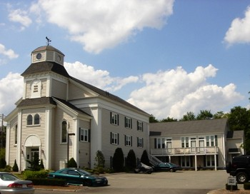 Meetinghouse Corner Apartments in Abington, MA - Building Photo - Building Photo