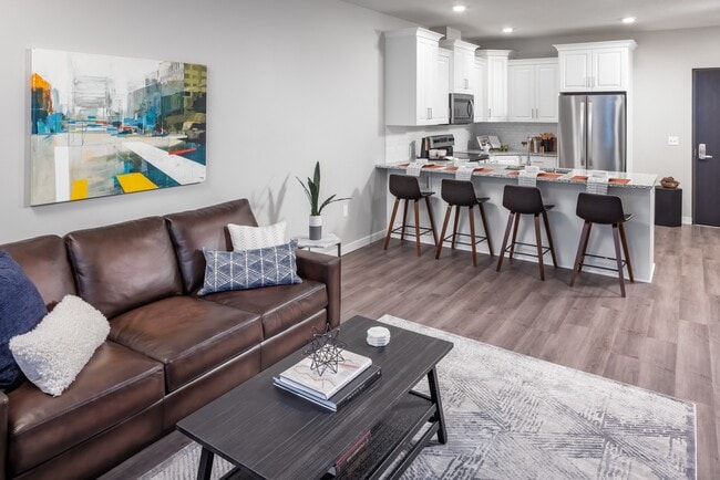 Expo in Minneapolis, MN - Foto de edificio - Building Photo