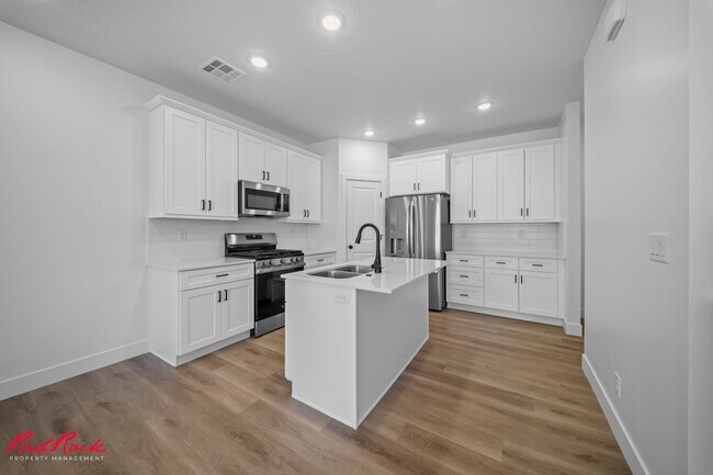 property at 895 W Boxthorn Dr