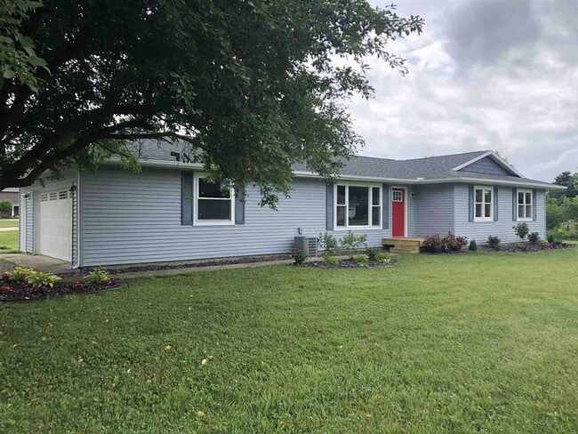property at 1947 E Wade Rd