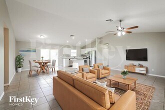 218 Blackstone Dr in Ft. Myers, FL - Building Photo - Building Photo
