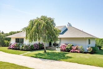 20 Winding Way in Water Mill, NY - Building Photo - Building Photo