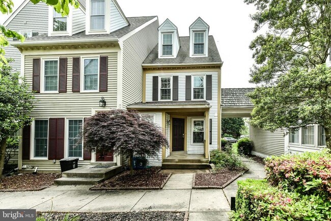 12856 Mill Brook Ct in Woodbridge, VA - Building Photo - Building Photo