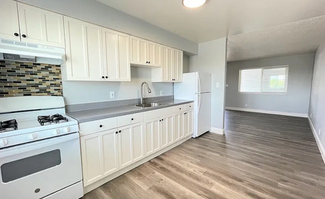 Oak Ridge Apartments