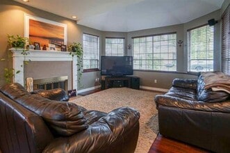 2566 Fuchsia Pl in Coquitlam, BC - Building Photo - Building Photo