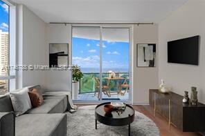 1945 S Ocean Dr, Unit # 714 in Hallandale Beach, FL - Building Photo - Building Photo