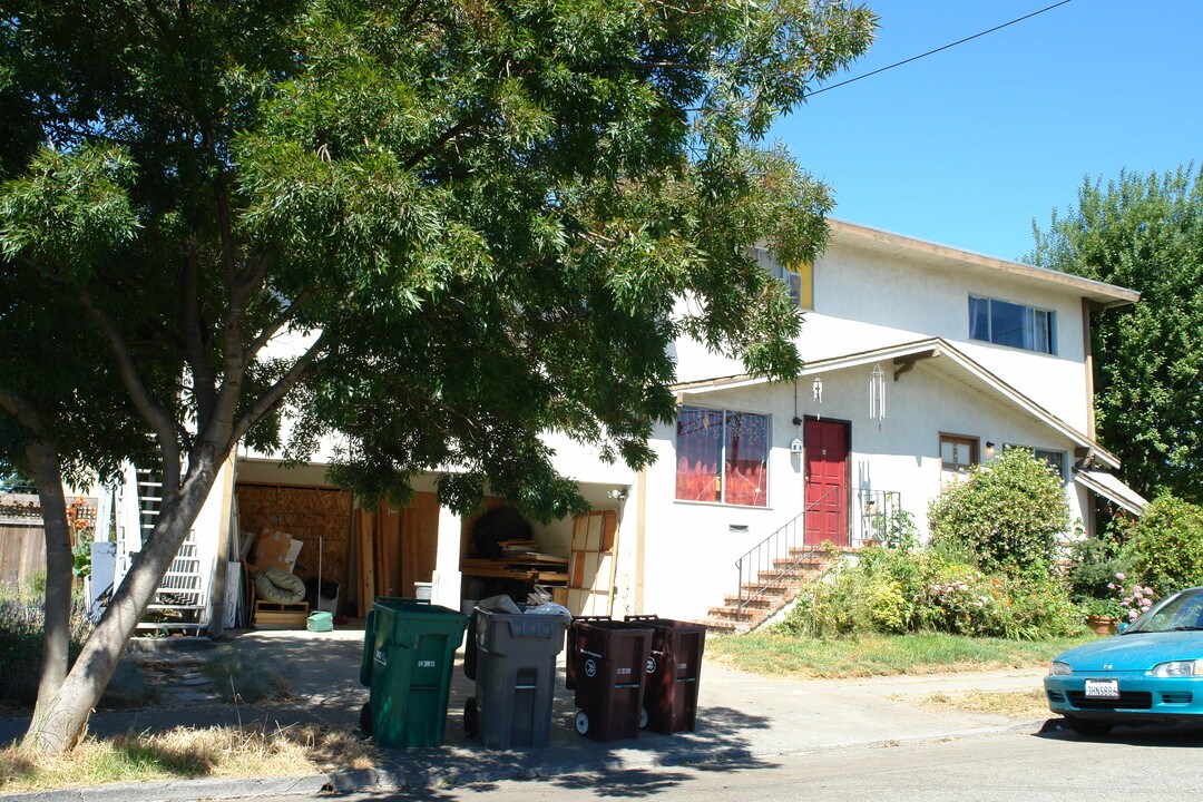 5949-5963 MacCall St in Oakland, CA - Foto de edificio