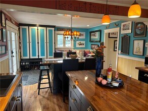 7 Boulevard E in Middletown, RI - Building Photo - Building Photo