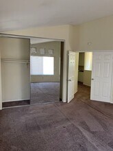 15905 Oro Glen Dr in Moreno Valley, CA - Building Photo - Building Photo
