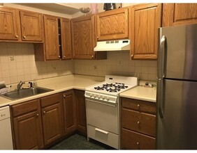 131 Newbury St in Boston, MA - Building Photo - Building Photo