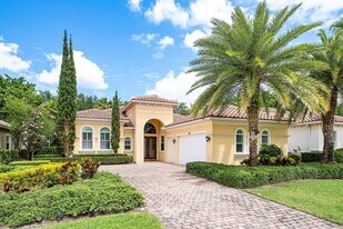 12121 Sunnydale Dr in Wellington, FL - Building Photo